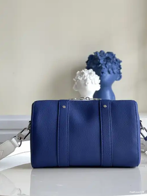 CITY LOUIS VUITTON KEEPALL 0324